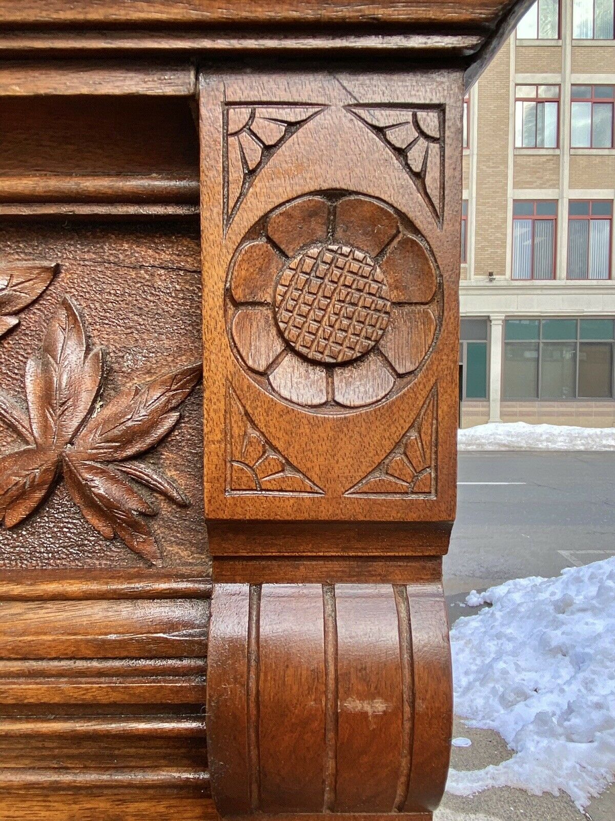 19TH C ANTIQUE VICTORIAN BURLED WALNUT FULL SIZE FLORAL CARVED BED