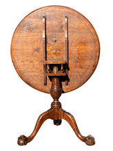 Load image into Gallery viewer, 18th C Antique Philadelphia Chippendale Walnut Dish Top Tea Table - Tilt Top