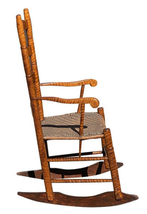 18TH C ANTIQUE NEW ENGLAND QUEEN ANNE TIGER MAPLE LADDER BACK ROCKING CHAIR