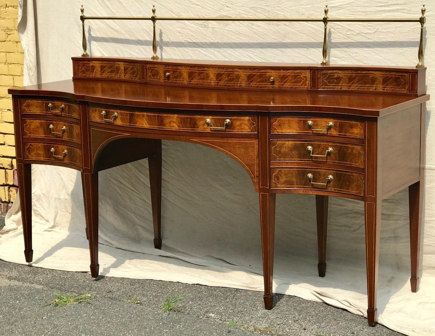 EARLY 20TH C BAKER SIDEBOARD IN MAHOGANY WITH BRASS GALLERY AND BEST DECORATIONS