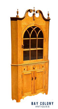 Load image into Gallery viewer, Federal Style Tiger Maple Two Piece Corner Cabinet With Arched Door &amp; Bold Grain