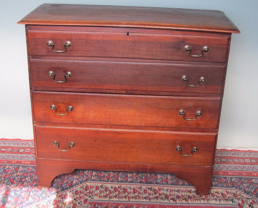 EARLY 19TH CENTURY CHIPPENDALE VIRGINIA WALNUT BLANKET CHEST