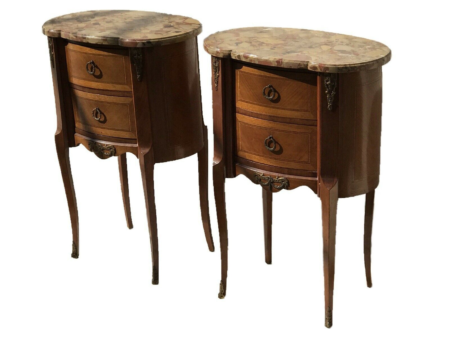 FRENCH WALNUT MARBLE TOP KIDNEY SHAPE ANTIQUE STYLE NIGHTSTANDS / END TABLES