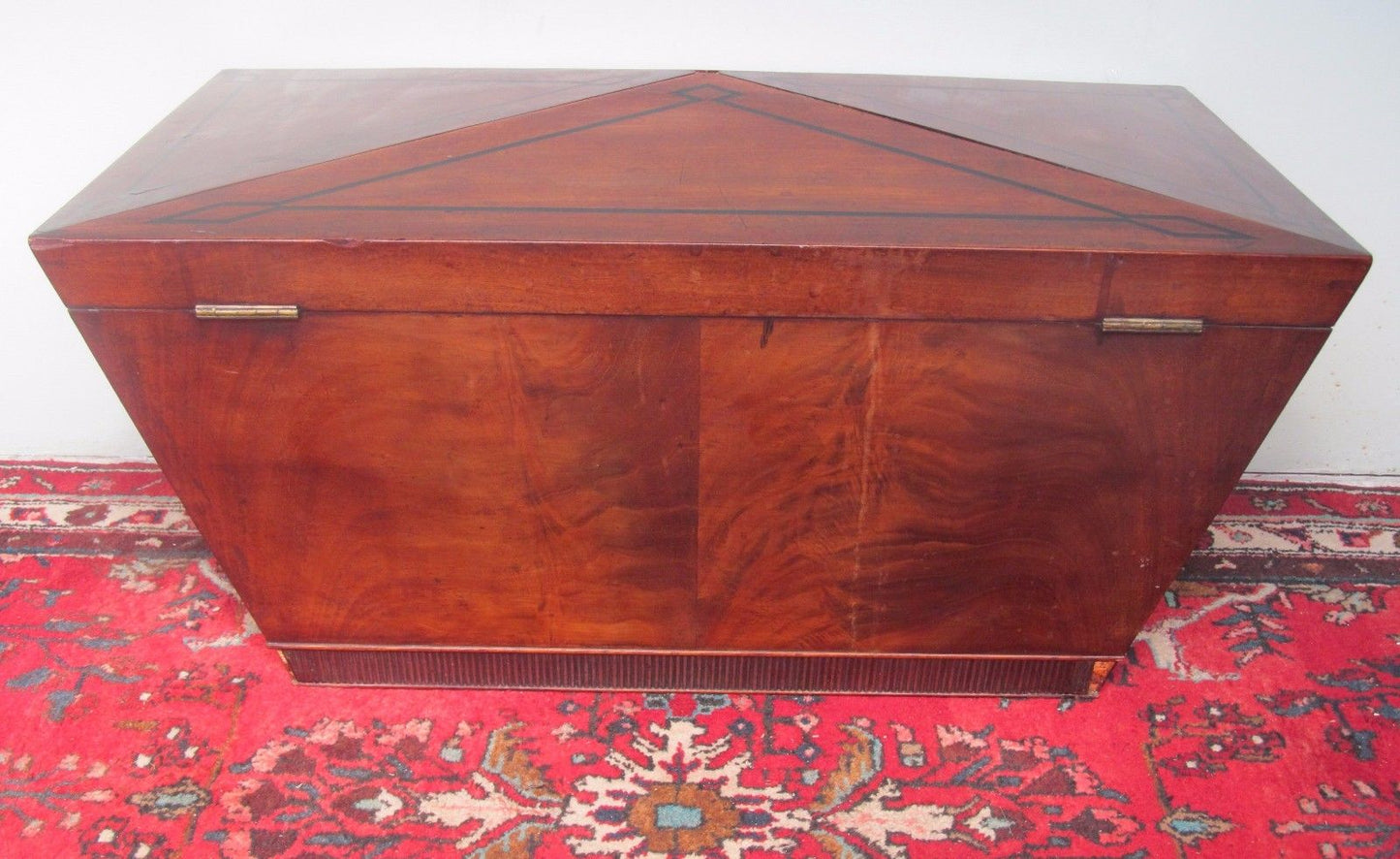 GEORGE III PERIOD MAHOGANY EBONY INLAID SARCOPHAGUS FORMED CELLARETTE