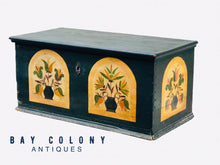 Load image into Gallery viewer, 18TH C ANTIQUE CHIPPENDALE 6 BOARD PAINTED BLANKET BOX ~ PENNSYLVANIA FOLK PAINT