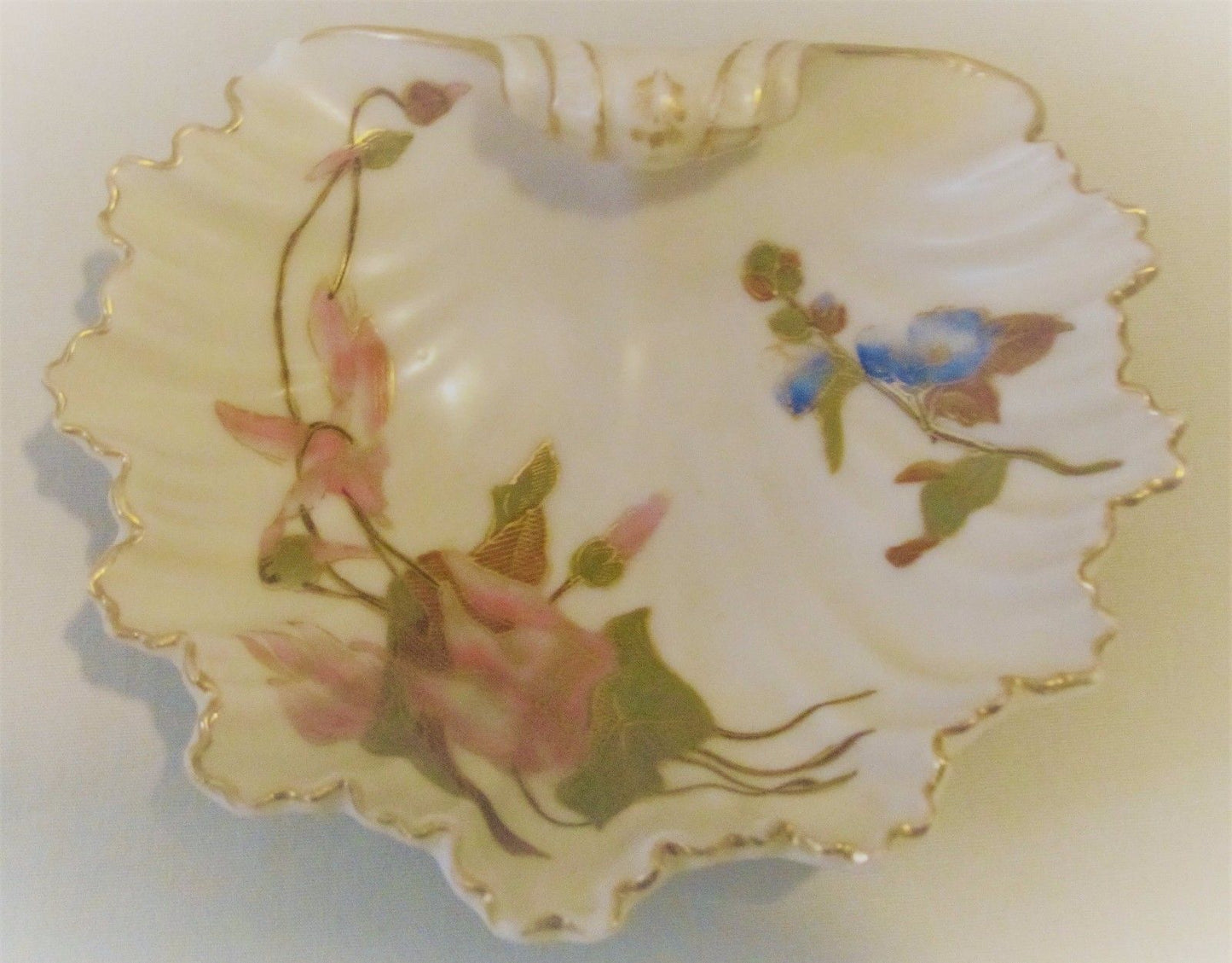 ROYAL WORCESTER SERVING PIECE