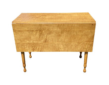 Load image into Gallery viewer, Vintage Federal Style Tiger Maple Dropleaf Dining Table With Rare Single Drawer