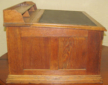 Load image into Gallery viewer, VICTORIAN OAK CLARK&#39;S THREAD COMPANY ADVERTISING COUNTER TOP DESK DISPLAY