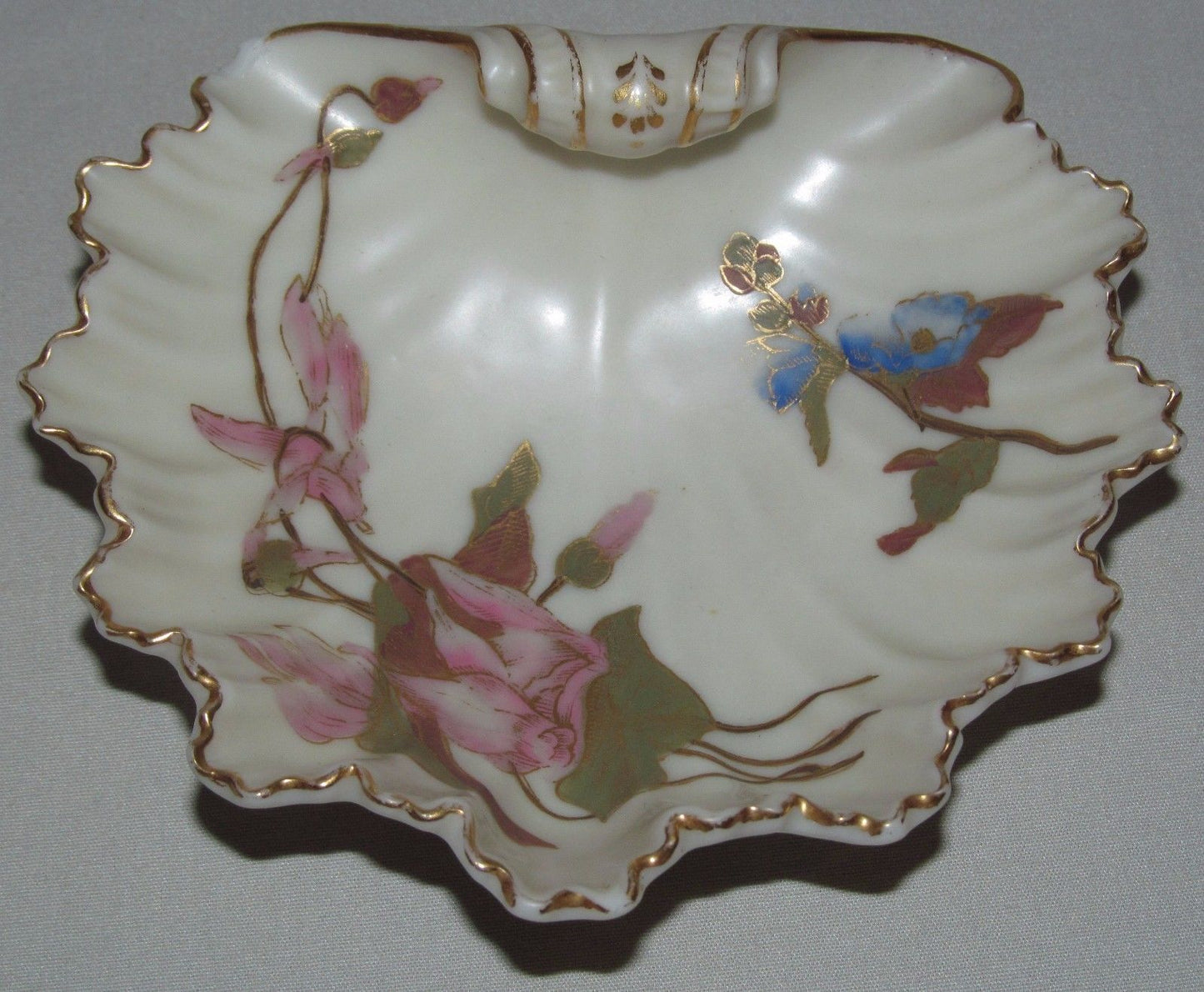 ROYAL WORCESTER SERVING PIECE