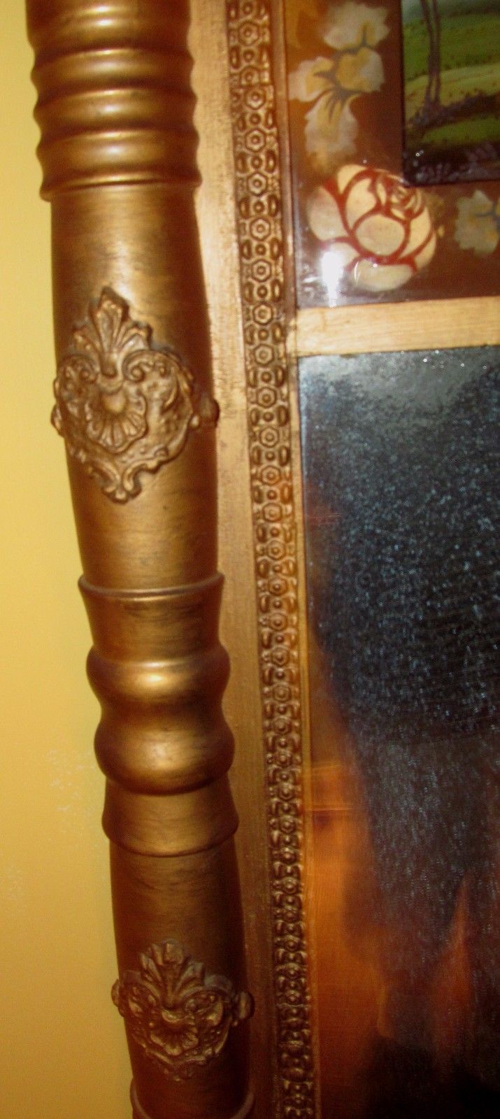 EARLY 19TH CENTURY SHERATON FEDERAL PERIOD REVERSE GLASS PAINTED MIRROR