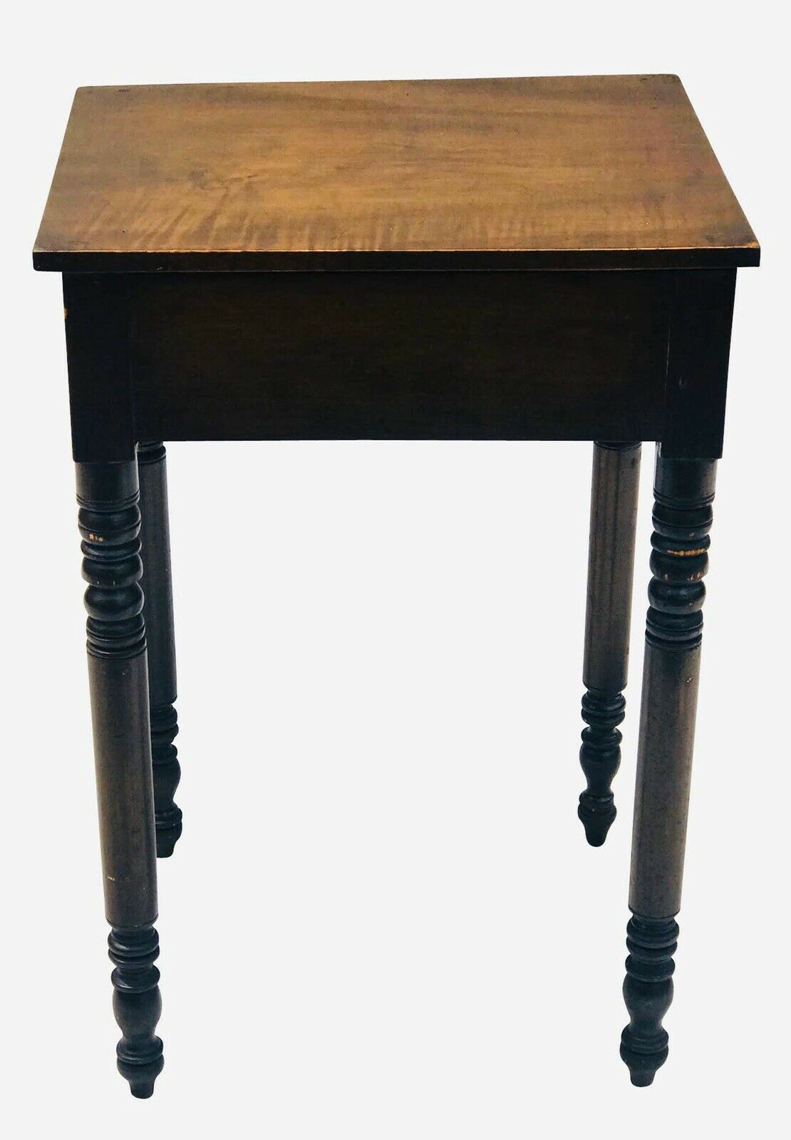 19TH C ANTIQUE SHERATON PENNSYLVANIA WALNUT WORK TABLE / NIGHTSTAND