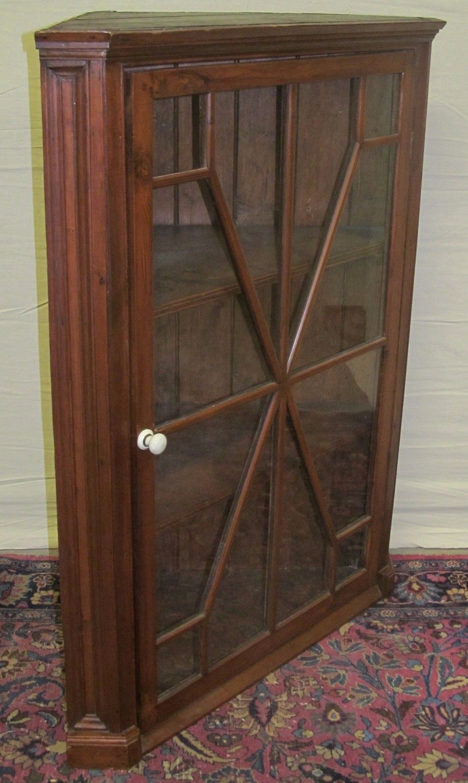 18TH CENTURY QUEEN ANNE PERIOD WALL HUNG CORNER CABINET WITH 12 LIGHT DOORS