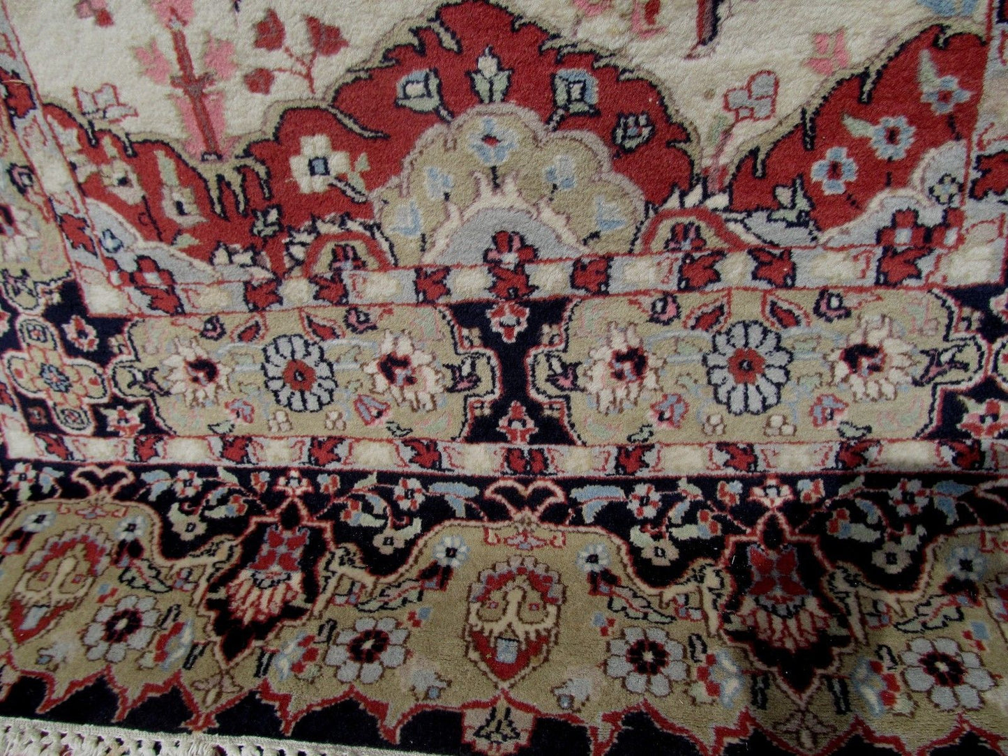 SEMI ANTIQUE PICTORIAL TABRIZ PRAYER ESTATE CARPET 6'10" x 4'1"