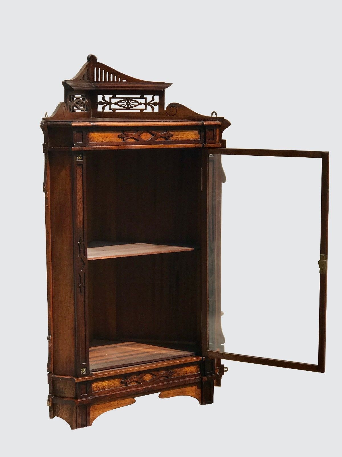 19TH C. VICTORIAN WALNUT HANGING CORNER CABINET W/ FRETWORK GALLERY & GLASS DOOR