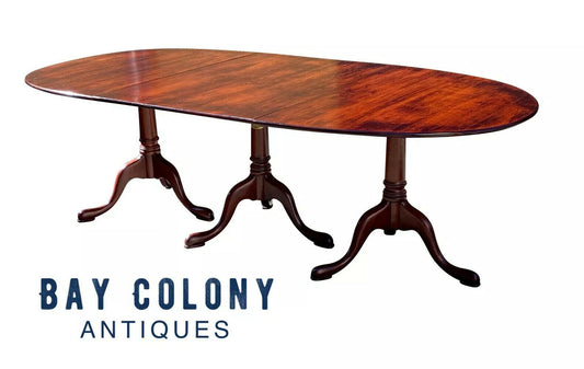 20TH C QUEEN ANNE ANTIQUE STYLE CHERRY TRIPLE PEDESTAL DINING / BANQUET TABLE