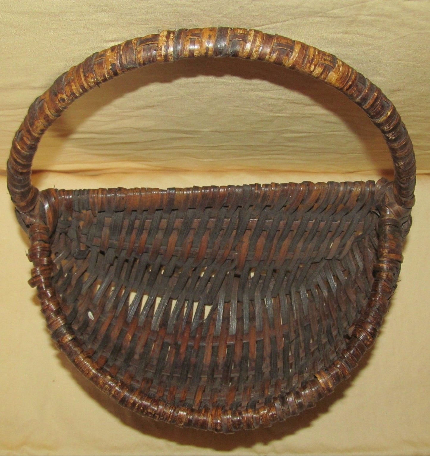 ANTIQUE HALF MELON WOVEN HANGING WALL BASKET