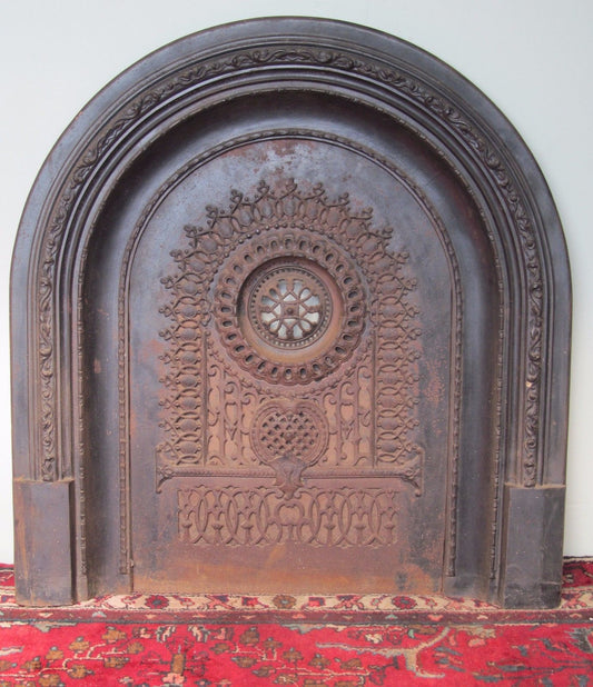 19TH CENTURY CAST IRON FIRE BACK WITH COMPLETE FRAME SYSTEM & ORNATE MOTIFS