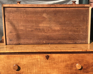 19TH C ANTIQUE TIGER MAPLE COUNTRY PRIMITIVE DRESSER / CHEST