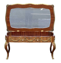 Load image into Gallery viewer, 20th C French Antique Style Walnut Lift Top Coffee Table / Glass Top Vitrine