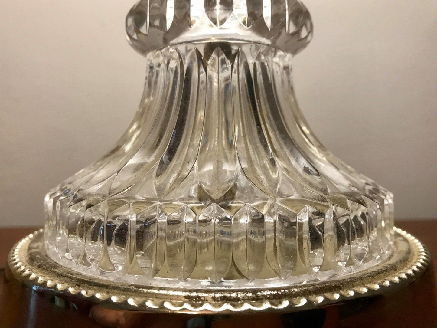 VINTAGE NEO-CLASSICAL STYLE WATERFORD HAND CUT LEADED CRYSTAL LAMP W/ SILK SHADE