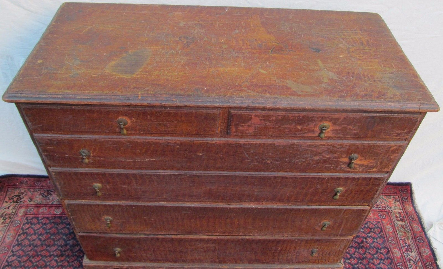 18TH CENTURY CHIPPENDALE RHODE ISLAND BLANKET CHEST IN SPONGE PAINT DECORATION