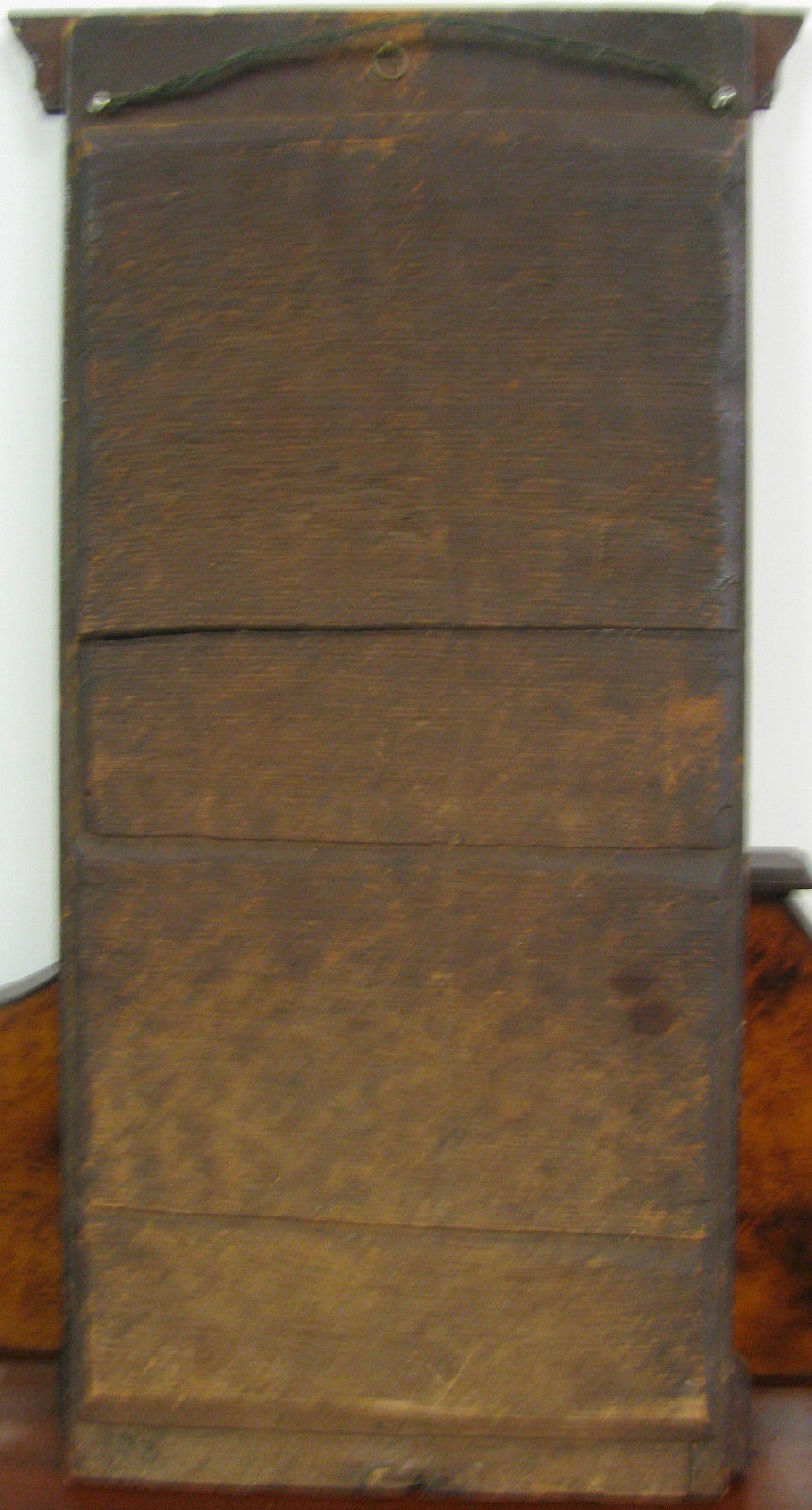 18th CENTURY FEDERAL EGLOMISE MIRROR IN MAHOGANY FRAME